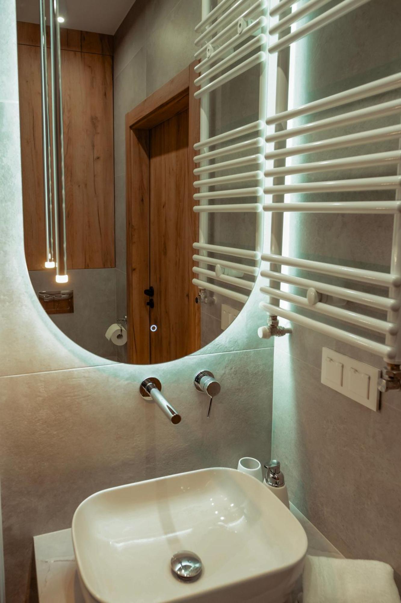 Apartments Nadmotlawie- Gym, Sauna & Free Parking Гданьск Экстерьер фото
